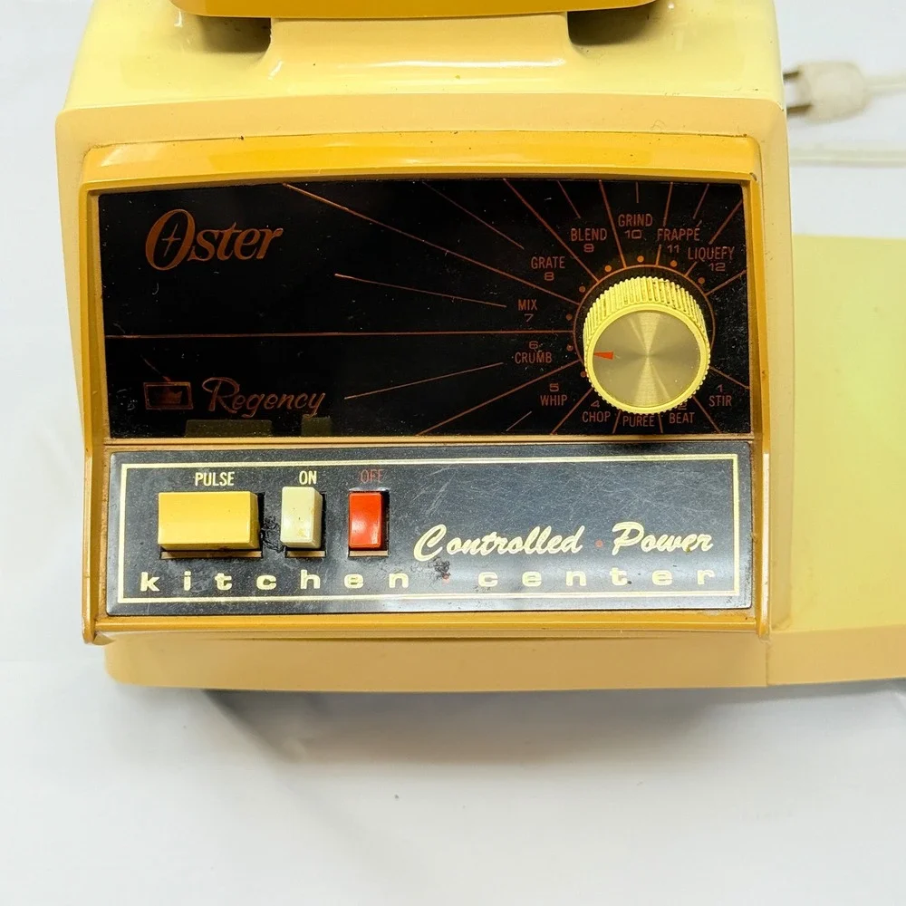 Oster‎ Regency Kitchen Center Controlled Power Blender Beige Vintage 70s